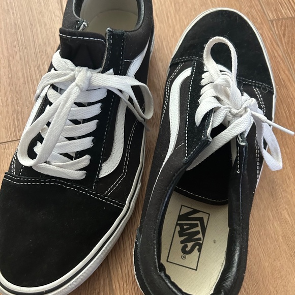 Old Skool Black Vans - Picture 5 of 5
